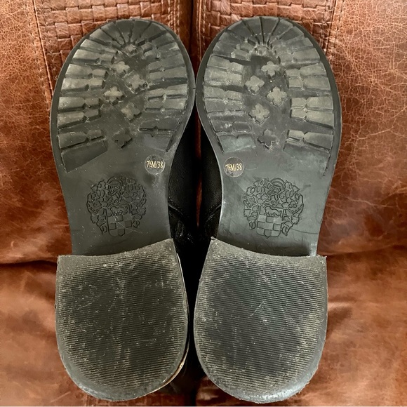 Vince Camuto Quilted Leather Moto Boots With Gold Tone Hardware Size 7.5 - Picture 8 of 10